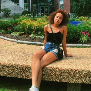 Meet your Posher, Maya-elle